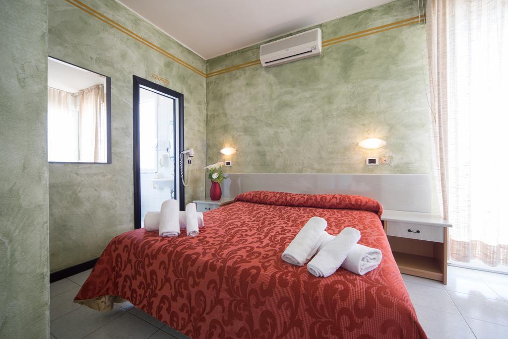 Amba Hotel Rimini Exterior photo