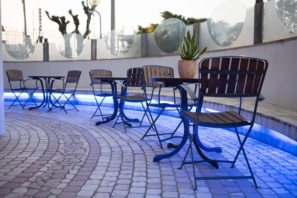 Amba Hotel Rimini Exterior photo
