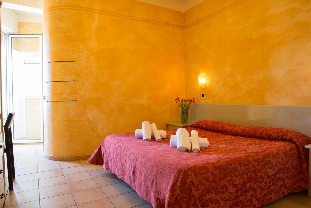 Amba Hotel Rimini Exterior photo
