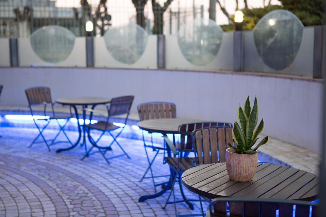 Amba Hotel Rimini Exterior photo