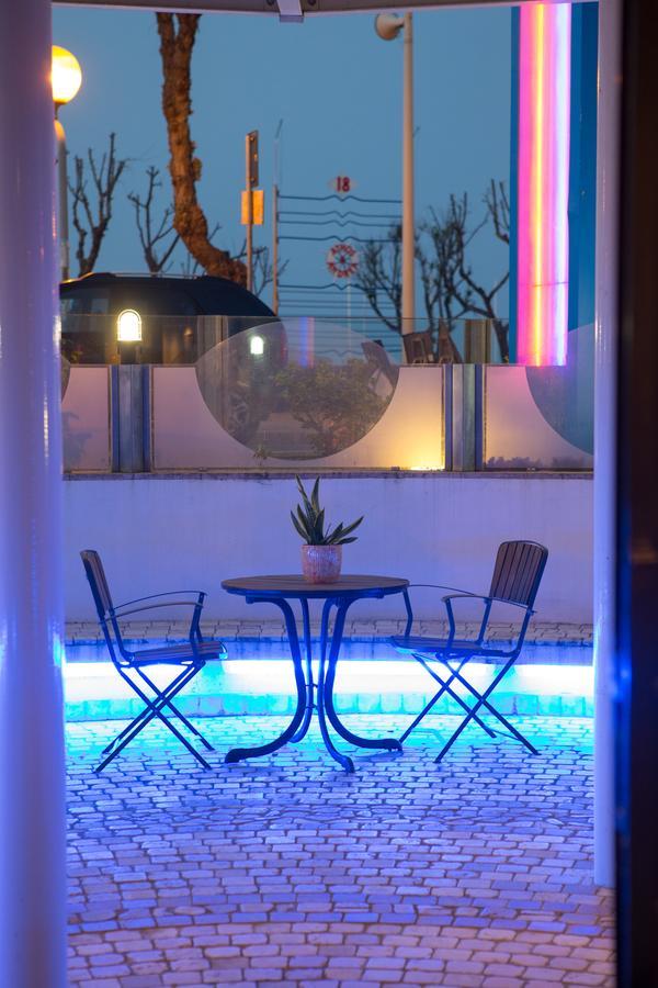 Amba Hotel Rimini Exterior photo